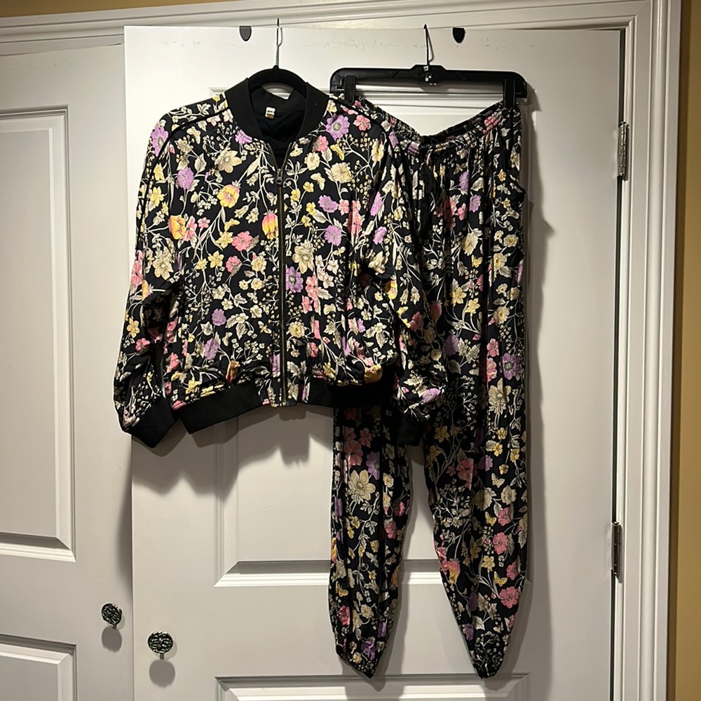 Spell bomber and pant set - sold by free people - Picture 4 of 15